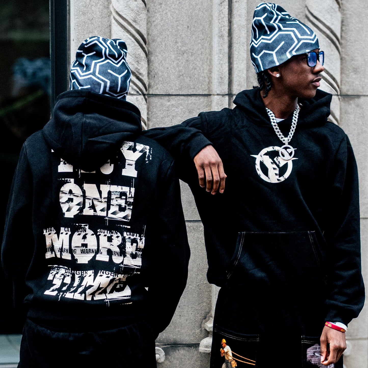 CNSTRCT HOODIE - BLACK